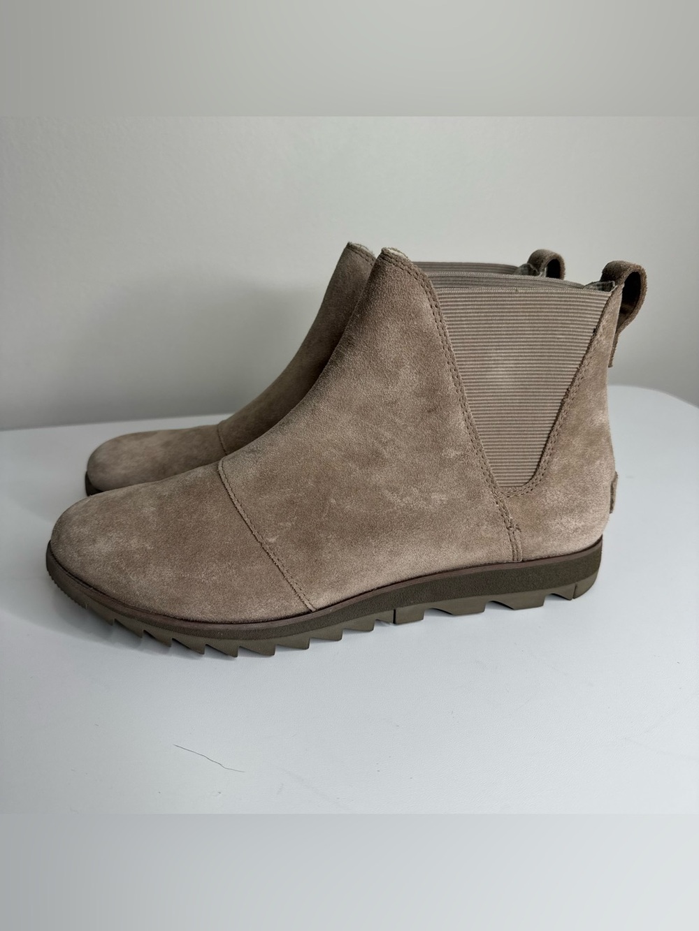 Sorel Women's Harlow Suede Ankle Boot in Ash Brown Size 9.5 Waterproof